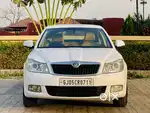 Skoda Laura Ambiente 2.0 TDI CR Manual, 2011, Diesel