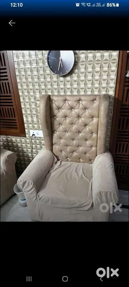HIGH BACK CHAIR