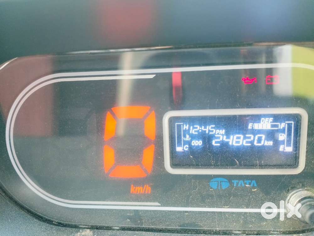 Tata intra pickup v50