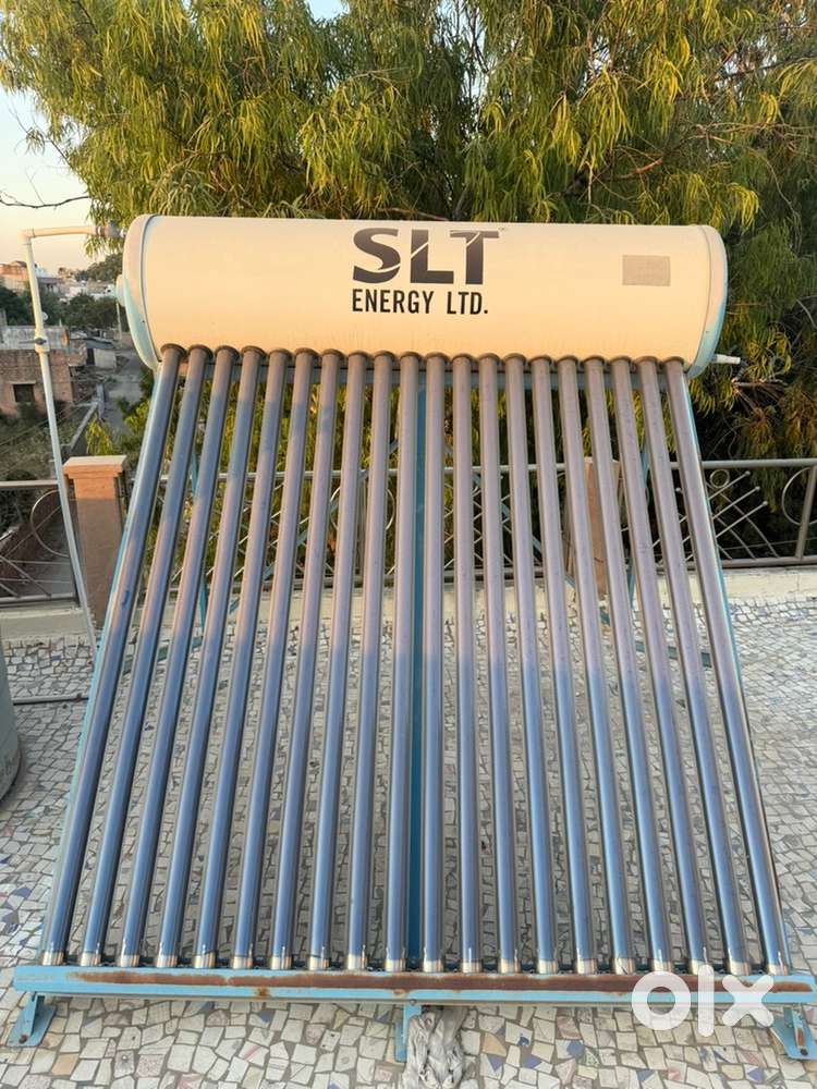 Solar water heater