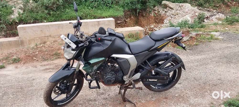 Yamaha fzs