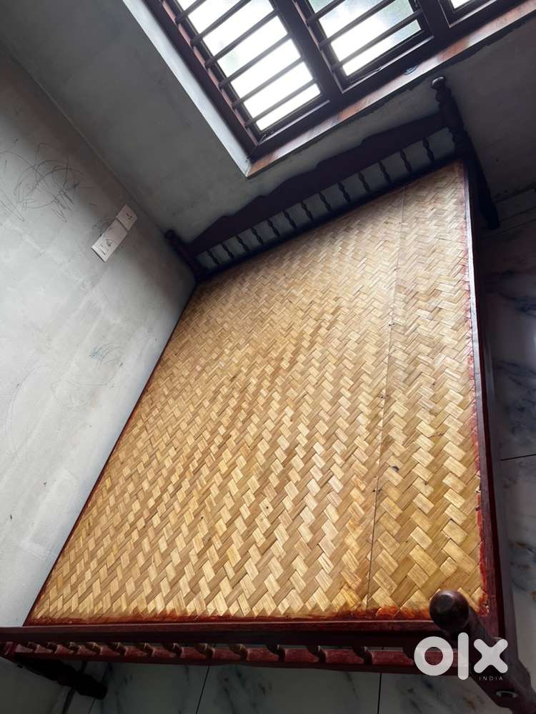 Coconut wooden family cot with bed (തെങ്ങിന്റെ കട്ടിൽ )