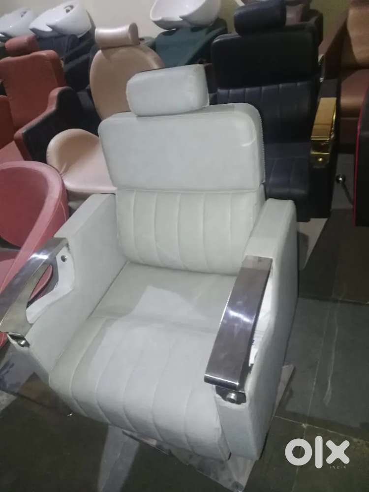 Saloon and parlour furniture manufacturers