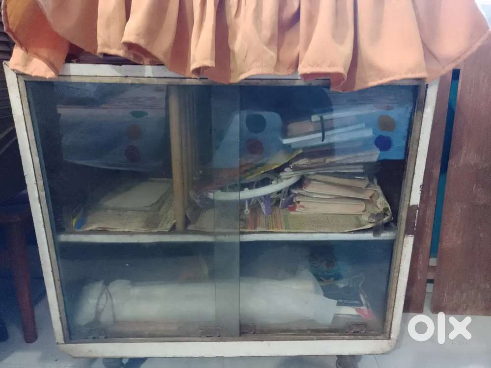 Book showcase