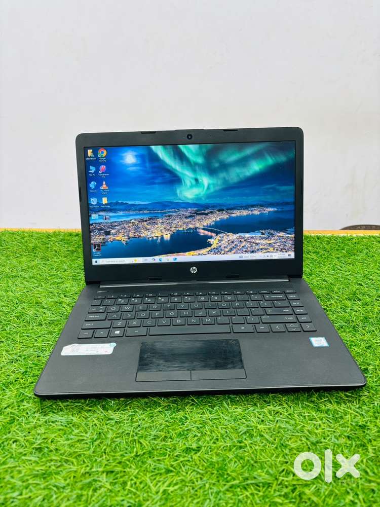 Hp i3 processor 7 th gen 4 gb ram 256 gb ssd