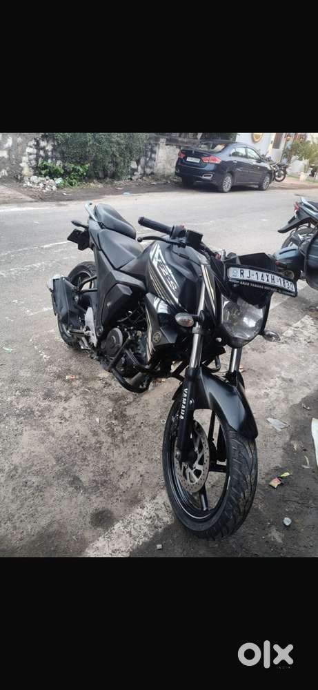 yamaha fzs good condition