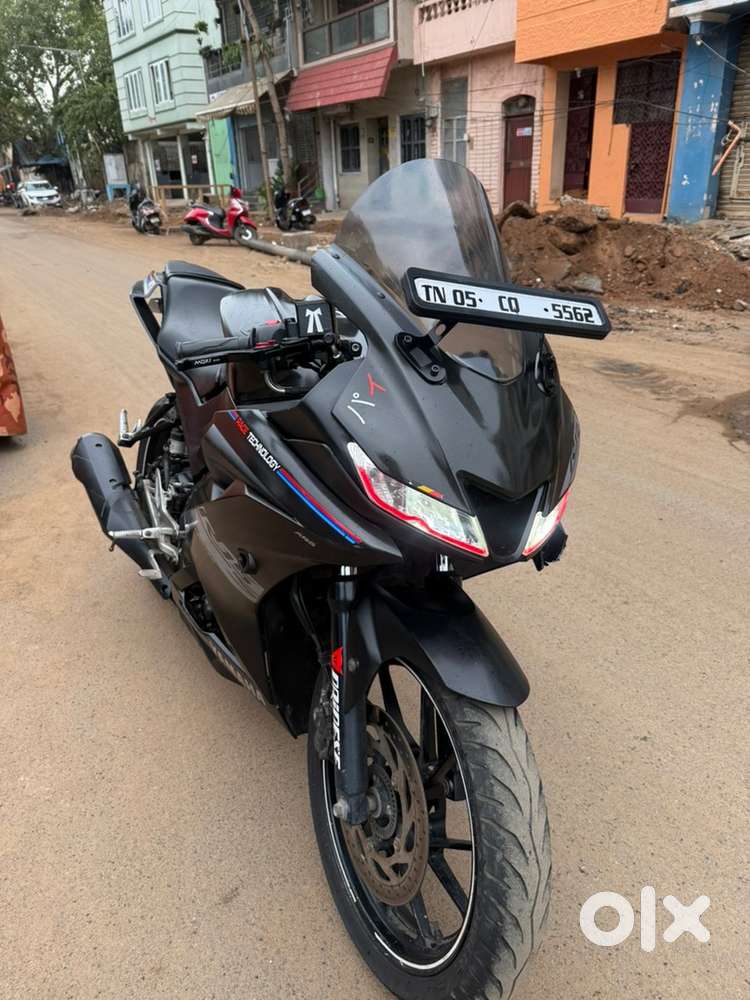 Yamaha r15 v3 s perfect condition