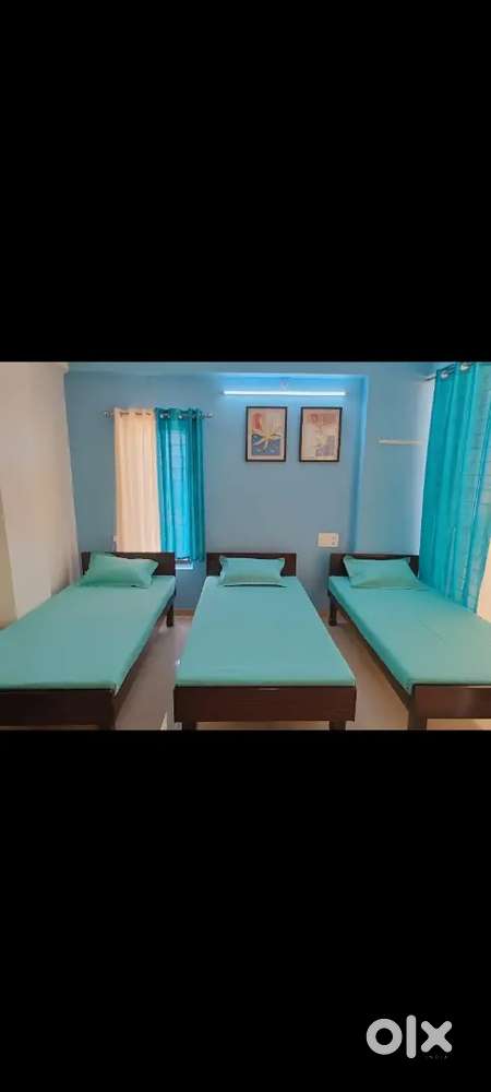 Best location pg Fatehgunj