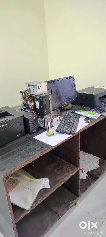 Computer operated ki jarurat hai