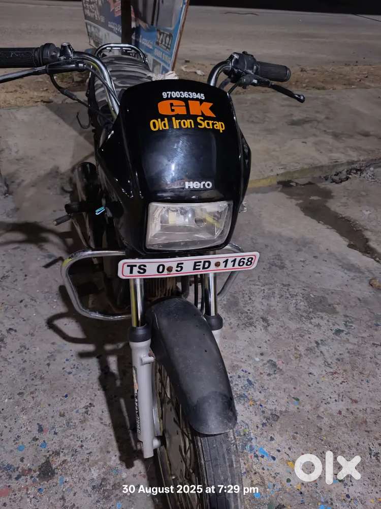 Hero bike splendor good condition me hai dono new tyer hai