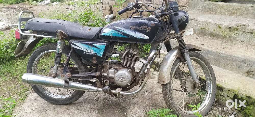 4s champion Bajaj kawasaki