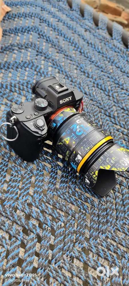 Sony M3 new condition koi problem nai 3 battery charger