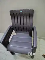 4 Plastic chairs