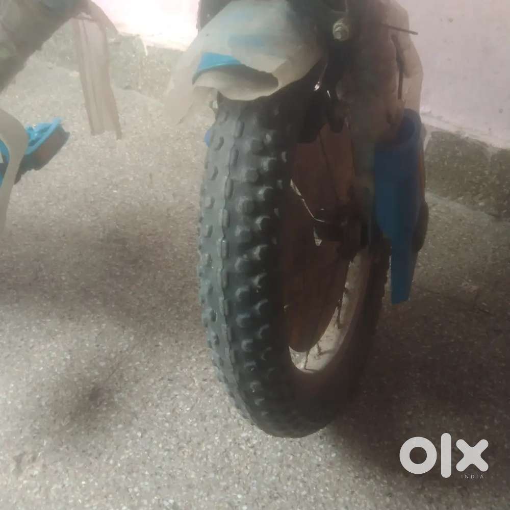 Kid's leader Tyre Cycle.Rider RedcollerCar.