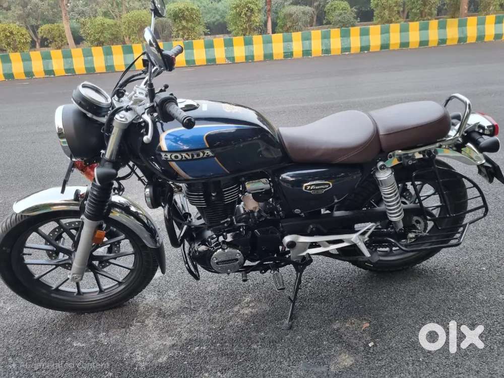 HONDA CB350 HIGHNESS - LEGACY EDITION, 
Nov 2023,
BRAND NEW CONDITION