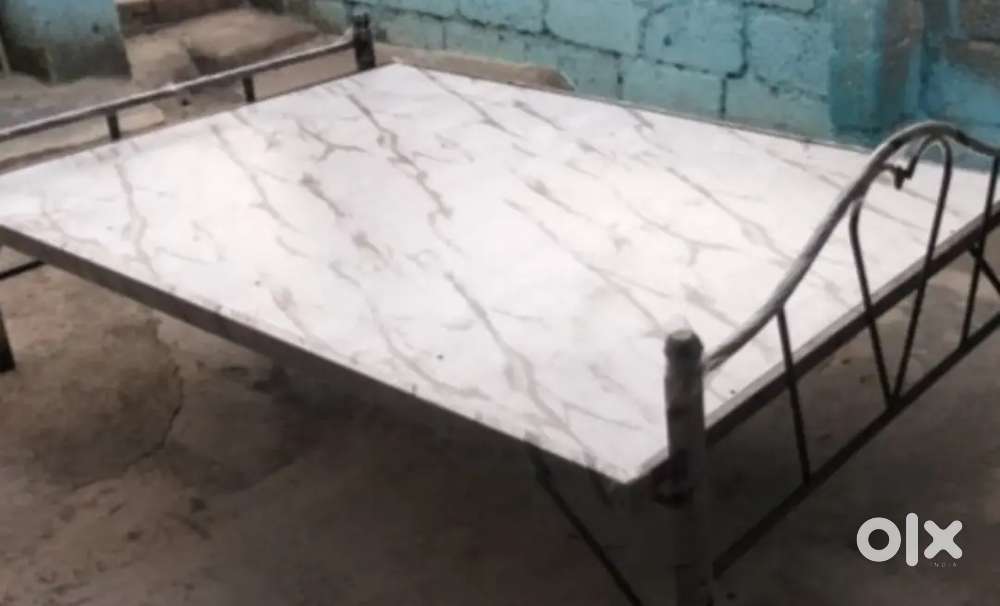 Grand sleep cots and beds