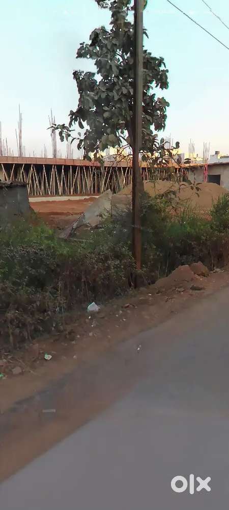 मोवा अवनी विहार मे गुरुद्वारा से मात्र 900 मीटर पर ईस्ट फेसिंग प्लॉट ।