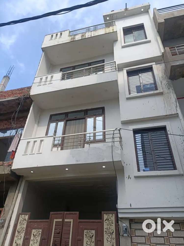 Triplex fir sell argent