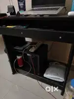 Table + Chair  Just like new