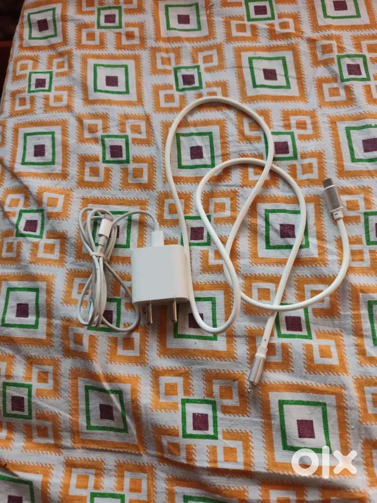 I phone charger original and USB cable