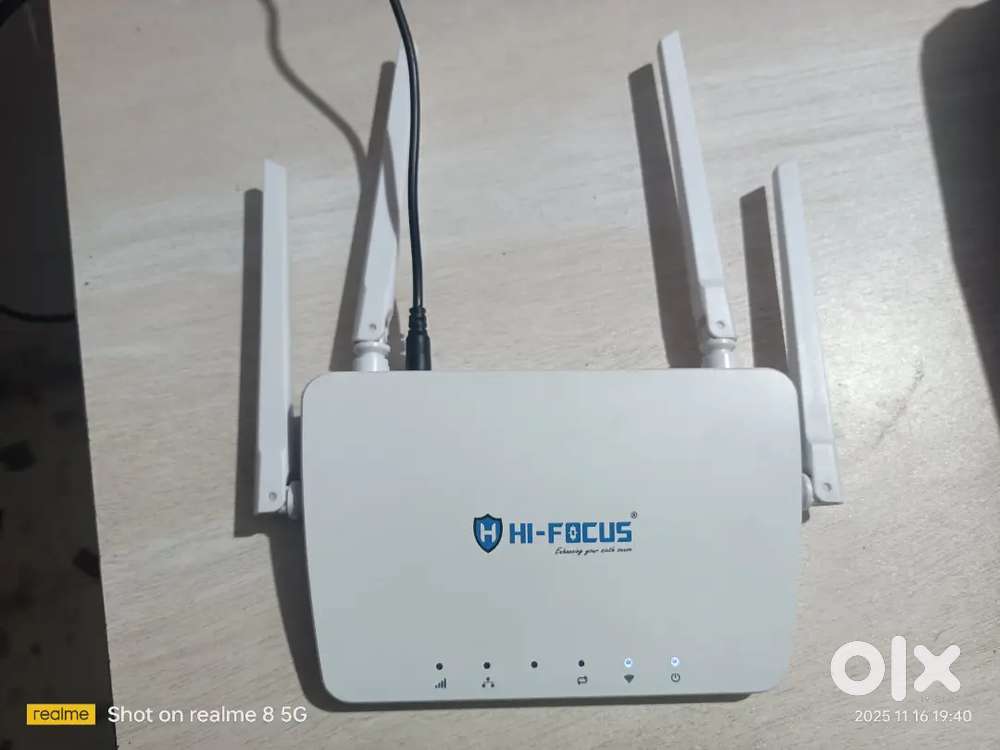 Wifi sim router camera