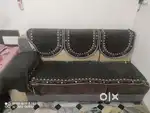 7 seater luxury sofa set including centre table for sell