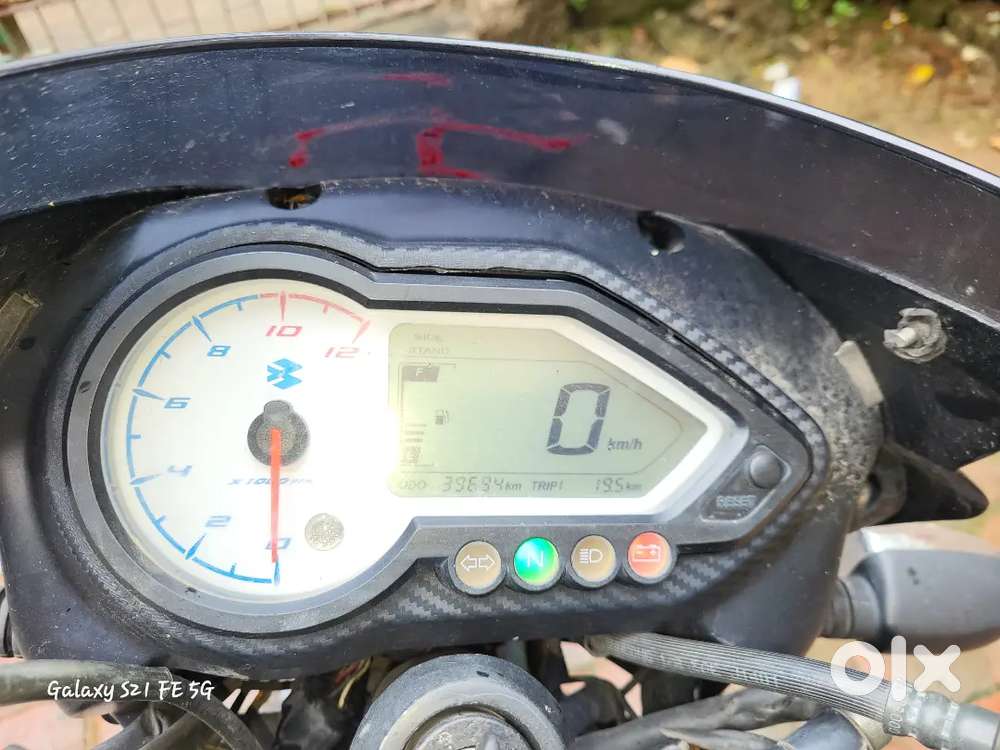 Well maintained bike single hand use not any issue
