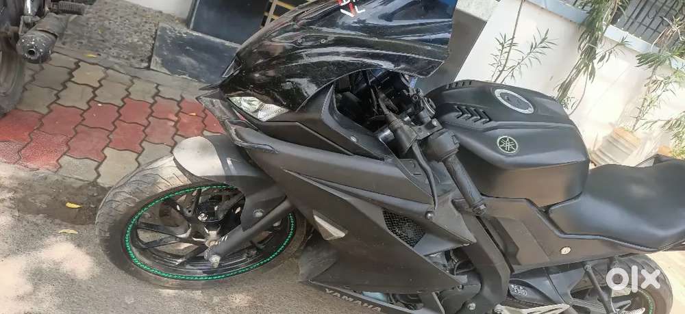 Yamaha R15 V3S