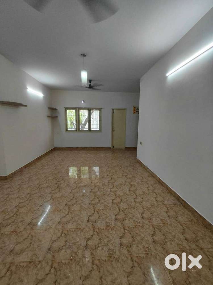 Furn Office, Koyambedu, 100 Ft Rd, 800 Sft, G.flr, 90K