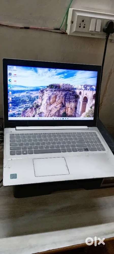 Lenovo i5 8th gen laptop
