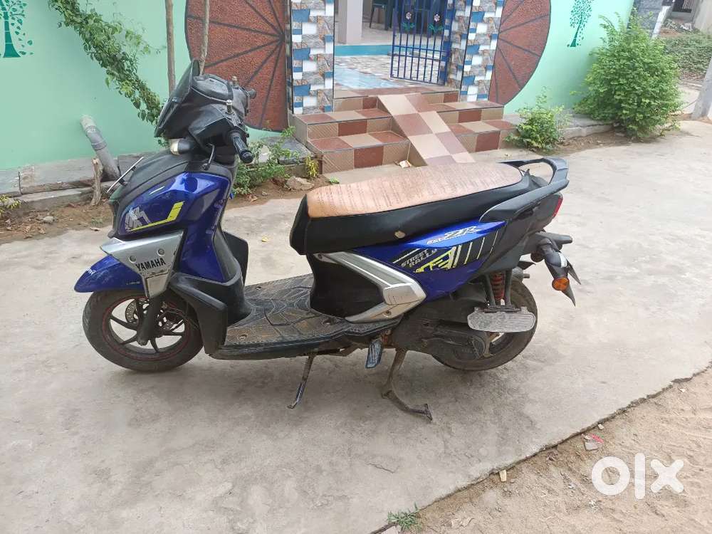 Good condition bike only single hand super bike neet condition