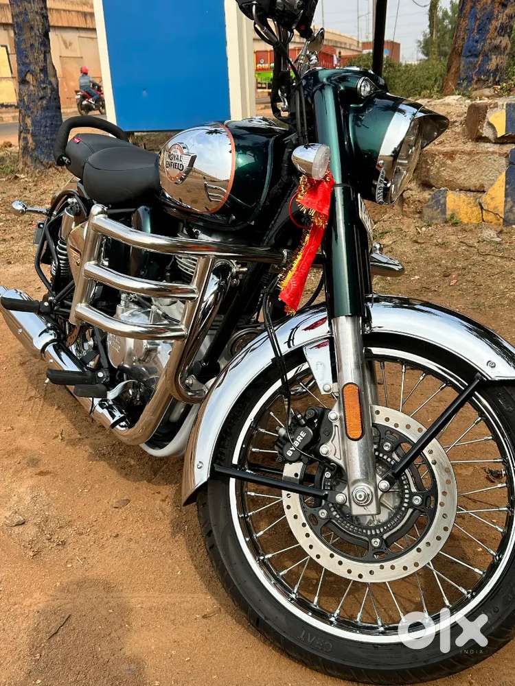 Royal Enfield Classic 350 Emerald Green