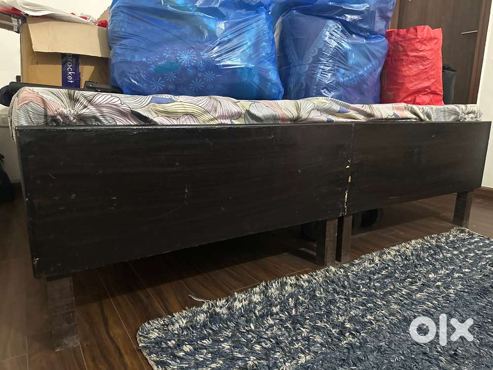 King size bed with matress