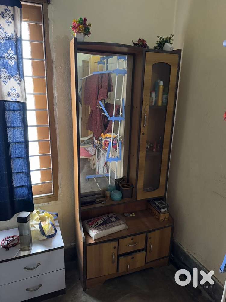 Wooden sofa set, 2bed, gada, design table,2 iron almari,trank,