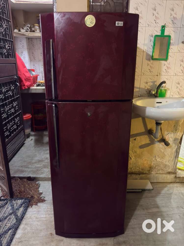 Lg refrigerator 240 liters