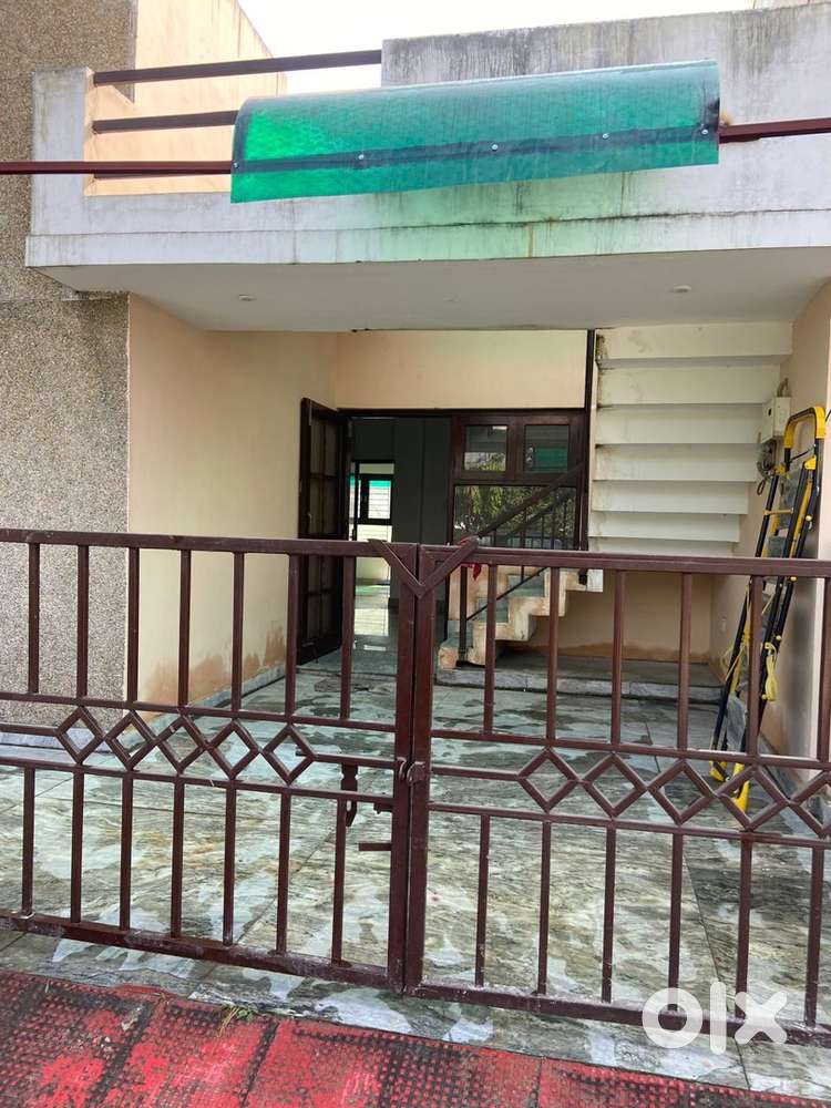 3BHK FOR FAMILY GATED COLONY