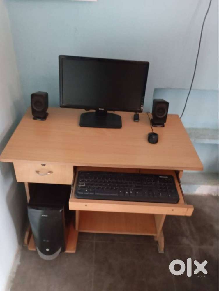 Assembled Desktop PC  with table - Perfect for Home, Office Work