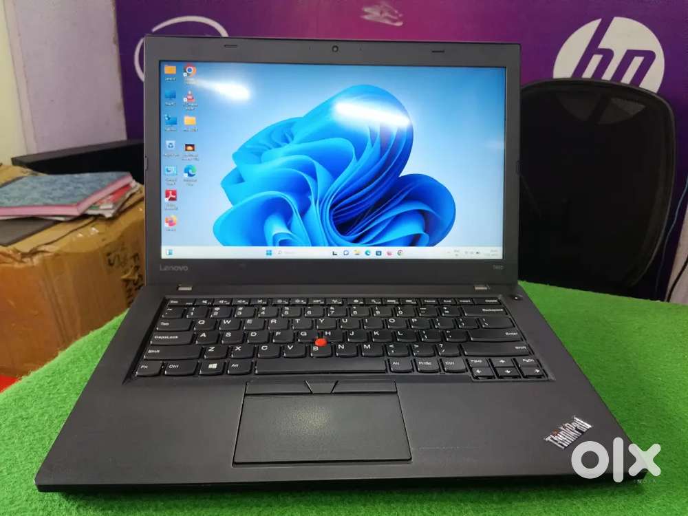 Lenovo ThinkPad T460 Corp i7 Processor 8gb RAM 256gb SSD 14 inches Gud