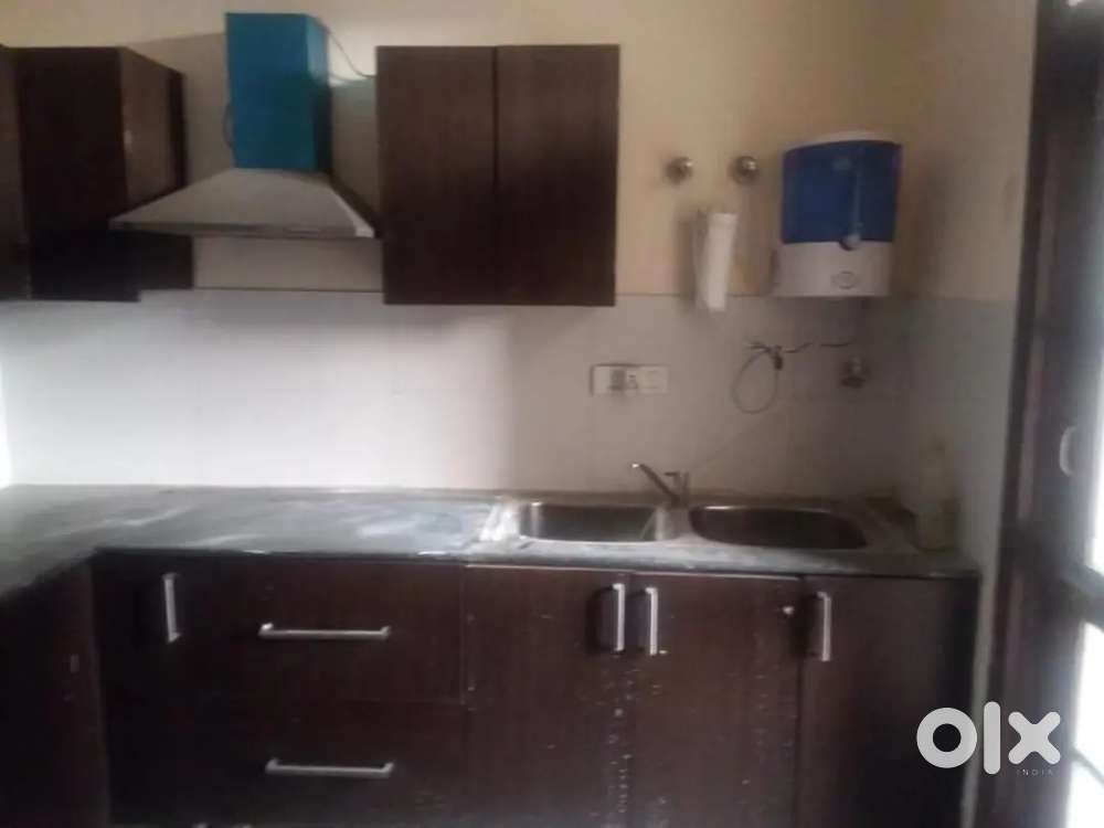 2bhk semi furnished flat