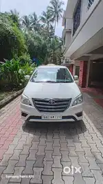 Toyota Innova 2010 Diesel Well Maintained