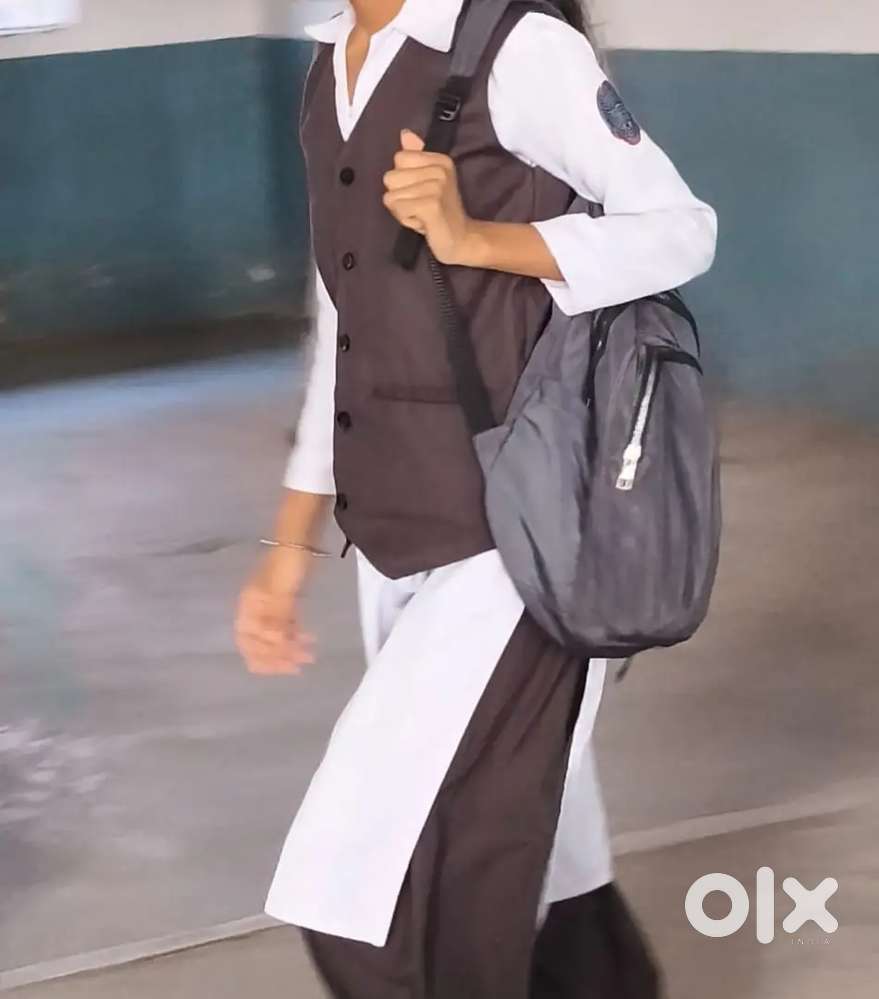 Tuition padaane k liye boy and girl caahiye