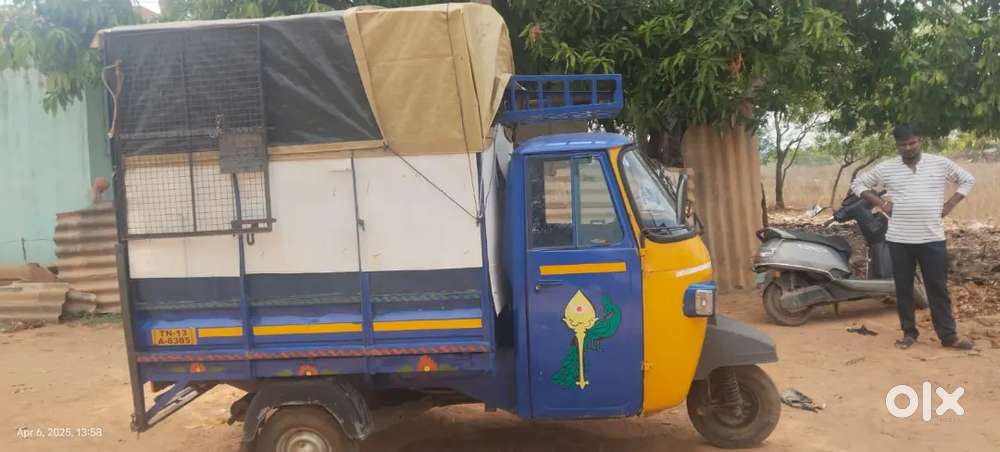 Load Auto three wheeler