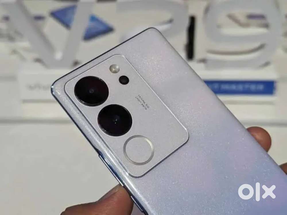 VIVO V29 REFURBISHED ( 8 GB RAM AND 128 GB STORAGE)