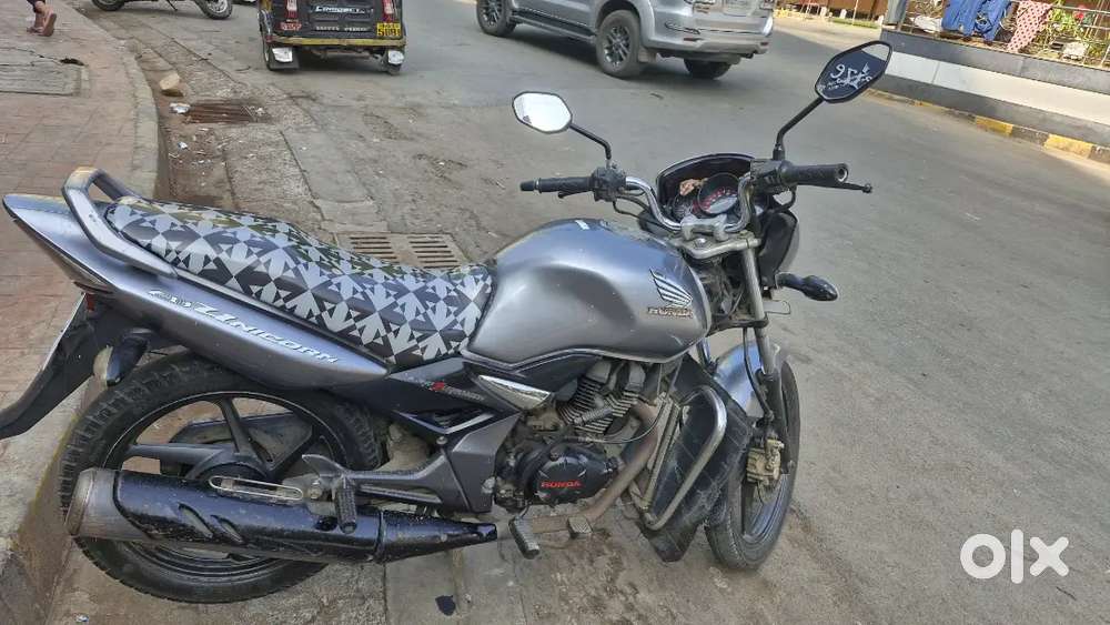 Honda CB unicorn 2013 model silver
