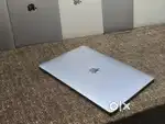Apple Macbook Pro i7/16/512gb/5.5gb Graphics 15inch Retina Touchbar
