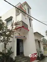 Ghar k becha raha hai