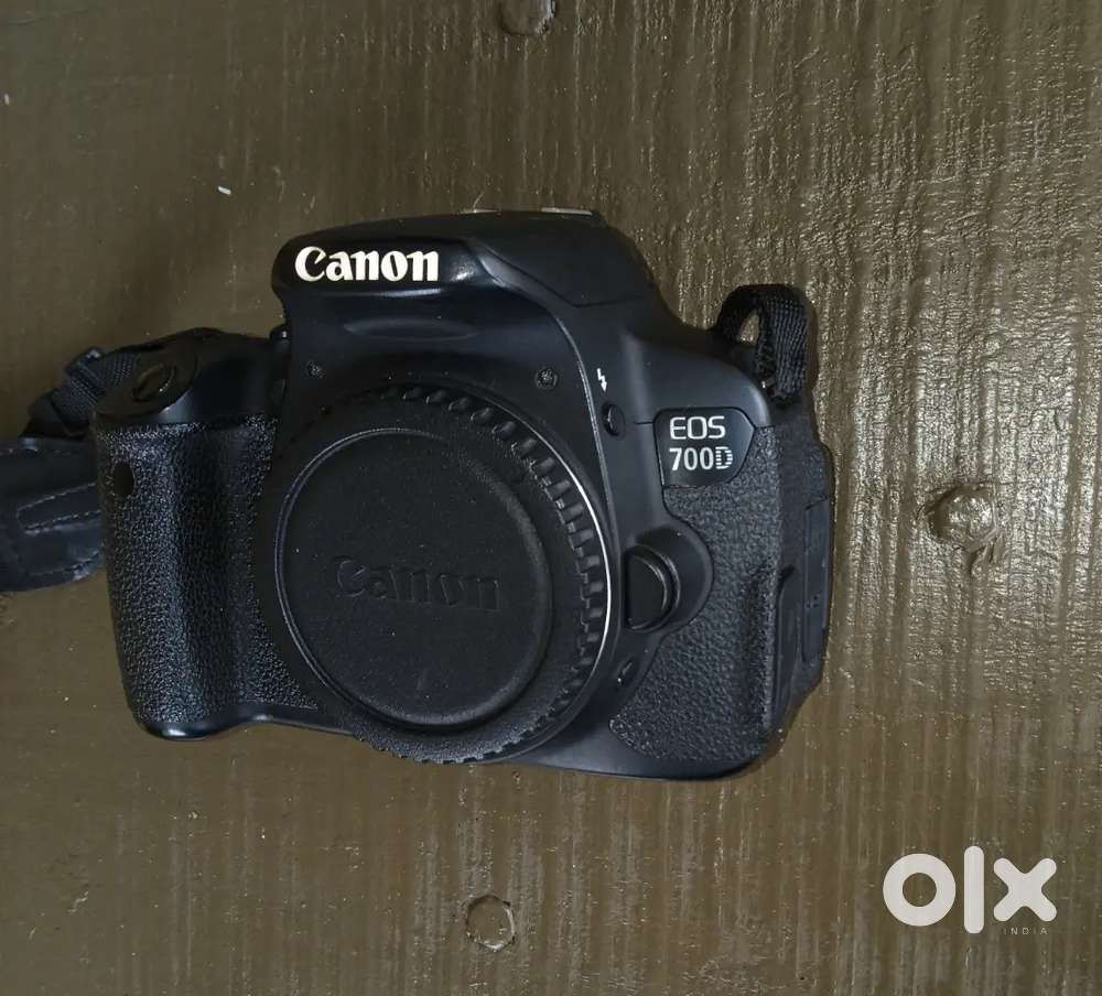 Canon EOS 700D