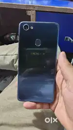 Oppo F7  4/64  Display changed  Mobile performance good