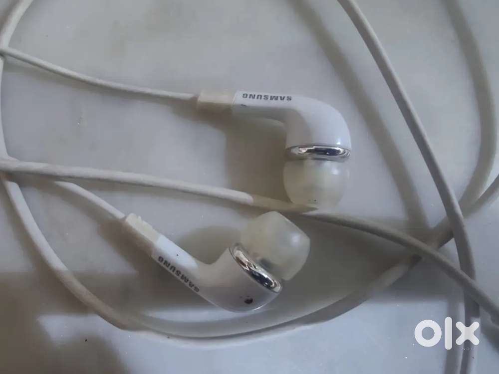 Samsung earphone type c jack