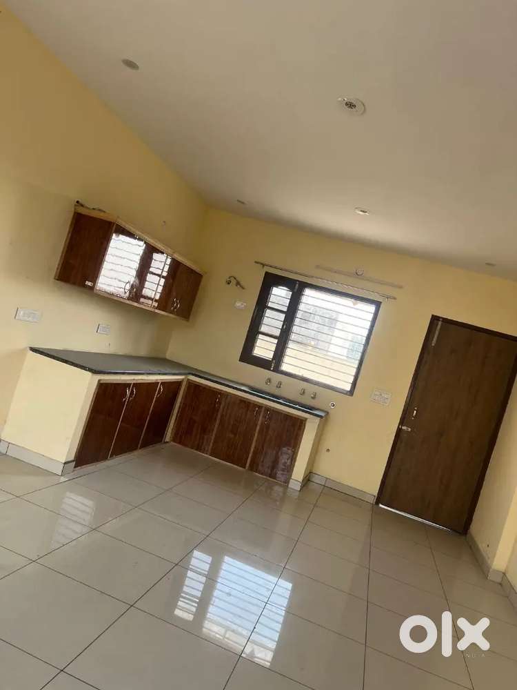 2bhk  semi furnished kothi in Mohali